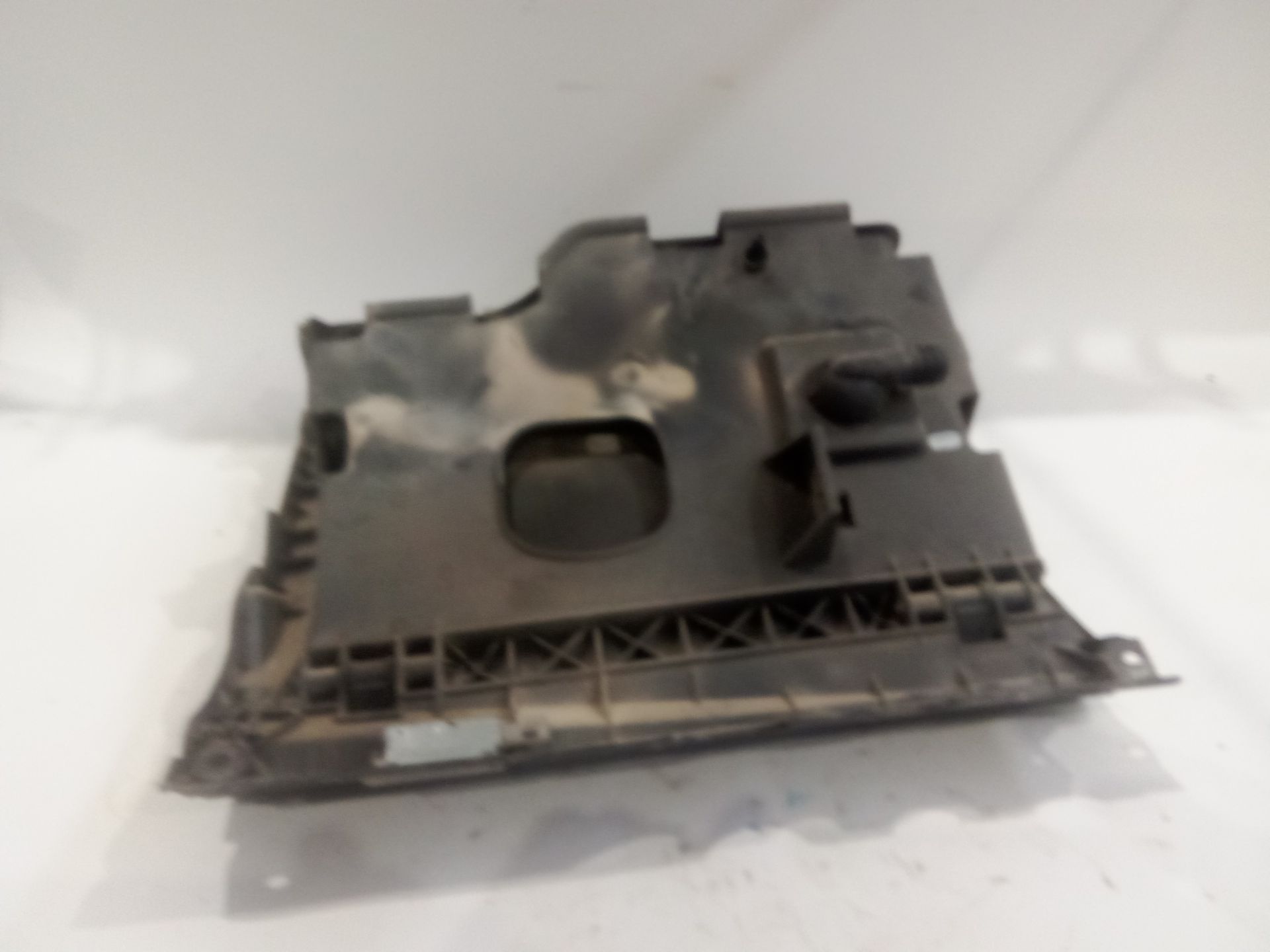 guantera_5m1857101h_5m1_857_101_h_volkswagen_tiguan_5n_2_0_tdi_4motion