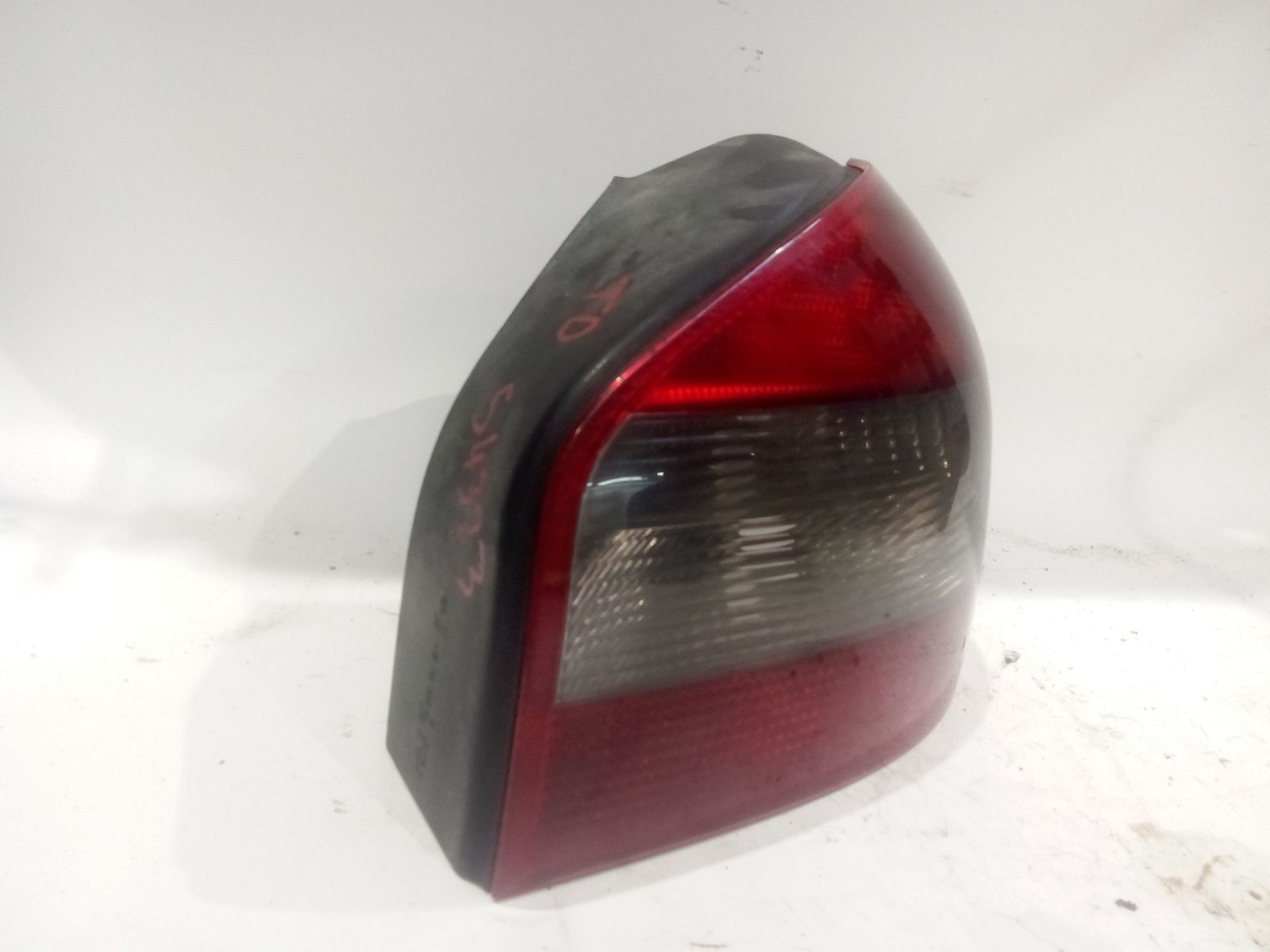 piloto_trasero_derecho_8l0945096c_audi_a3_8l1_1_9_tdi