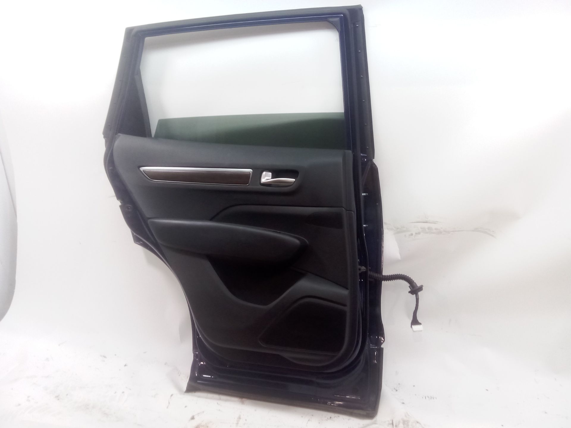 puerta_trasera_izquierda_821016219r_color_carroceria_tetxb_blue_meissen_renault_koleos_ii_hc_1_7_blue_dci_150_hca7