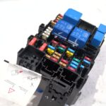 caja_reles_fusibles_243805499r_renault_clio_v_b7_tce_90_b7mt