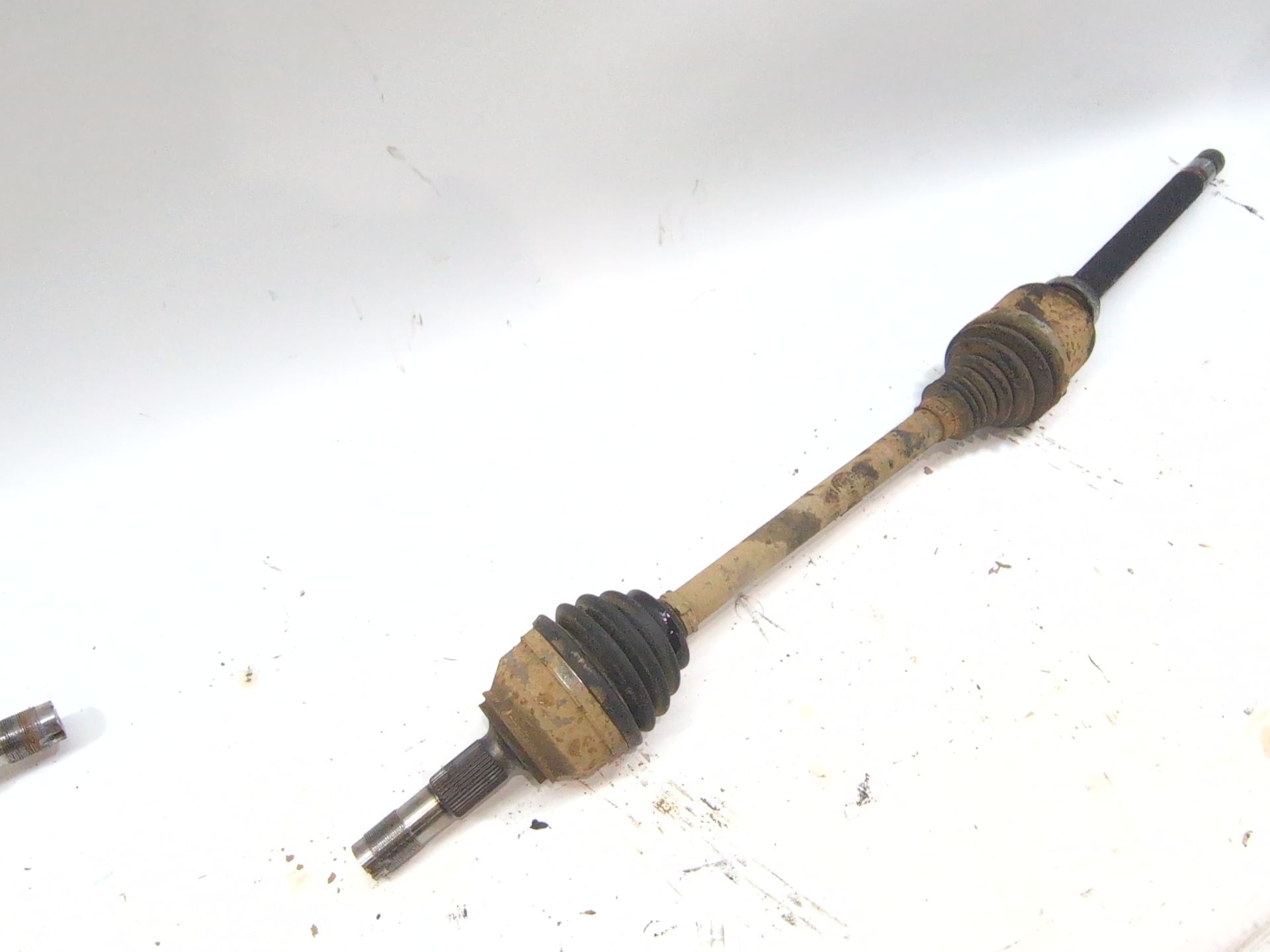 transmision_delantera_derecha_1614306380_citr_n_jumper_ii_furgoneta_2_2_bluehdi_120