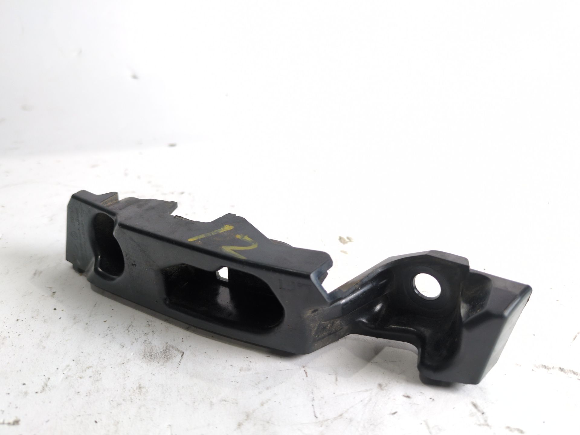 soporte_guia_aleta_izquierda_sinreferencia_renault_koleos_ii_hc_1_7_blue_dci_150_hca7