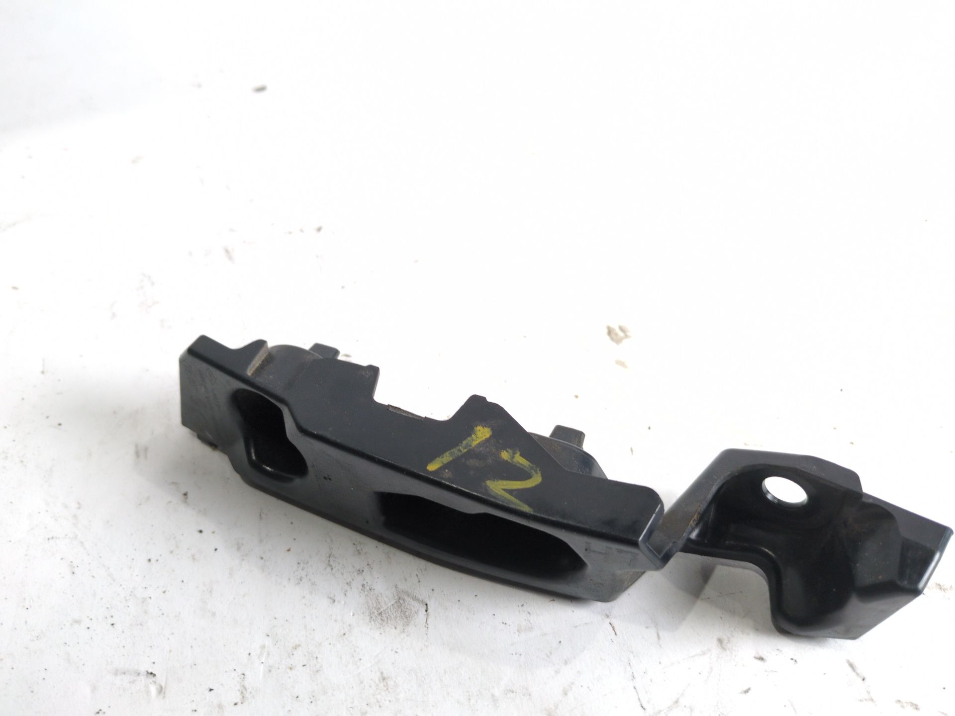 soporte_guia_aleta_izquierda_sinreferencia_renault_koleos_ii_hc_1_7_blue_dci_150_hca7