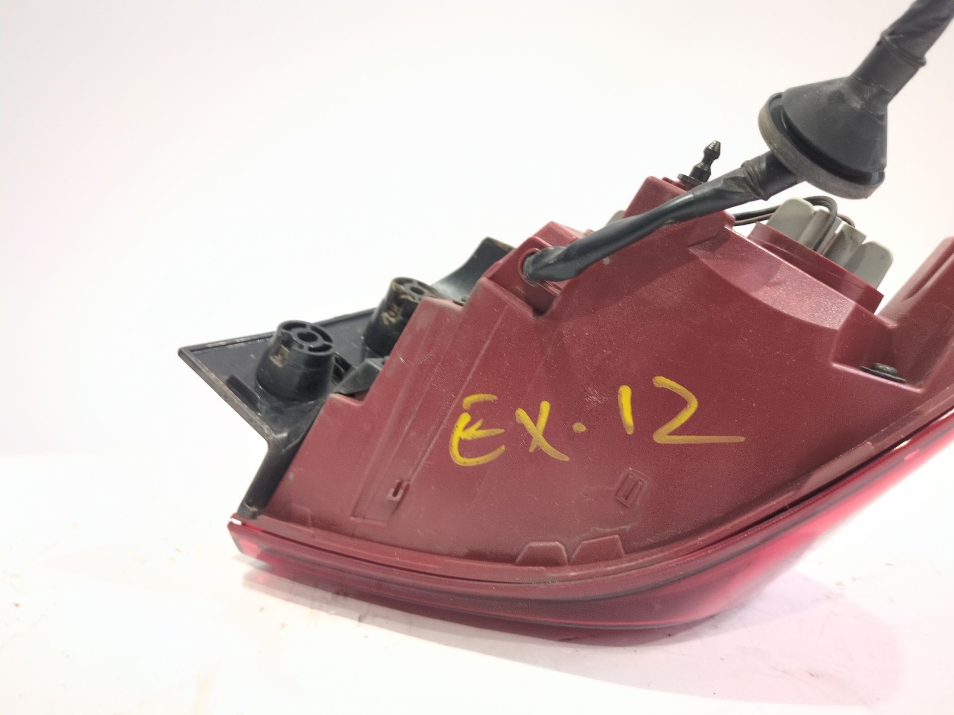 piloto_trasero_izquierdo_exterior_92401h8400_kia_stonic_yb_1_2_cvvt