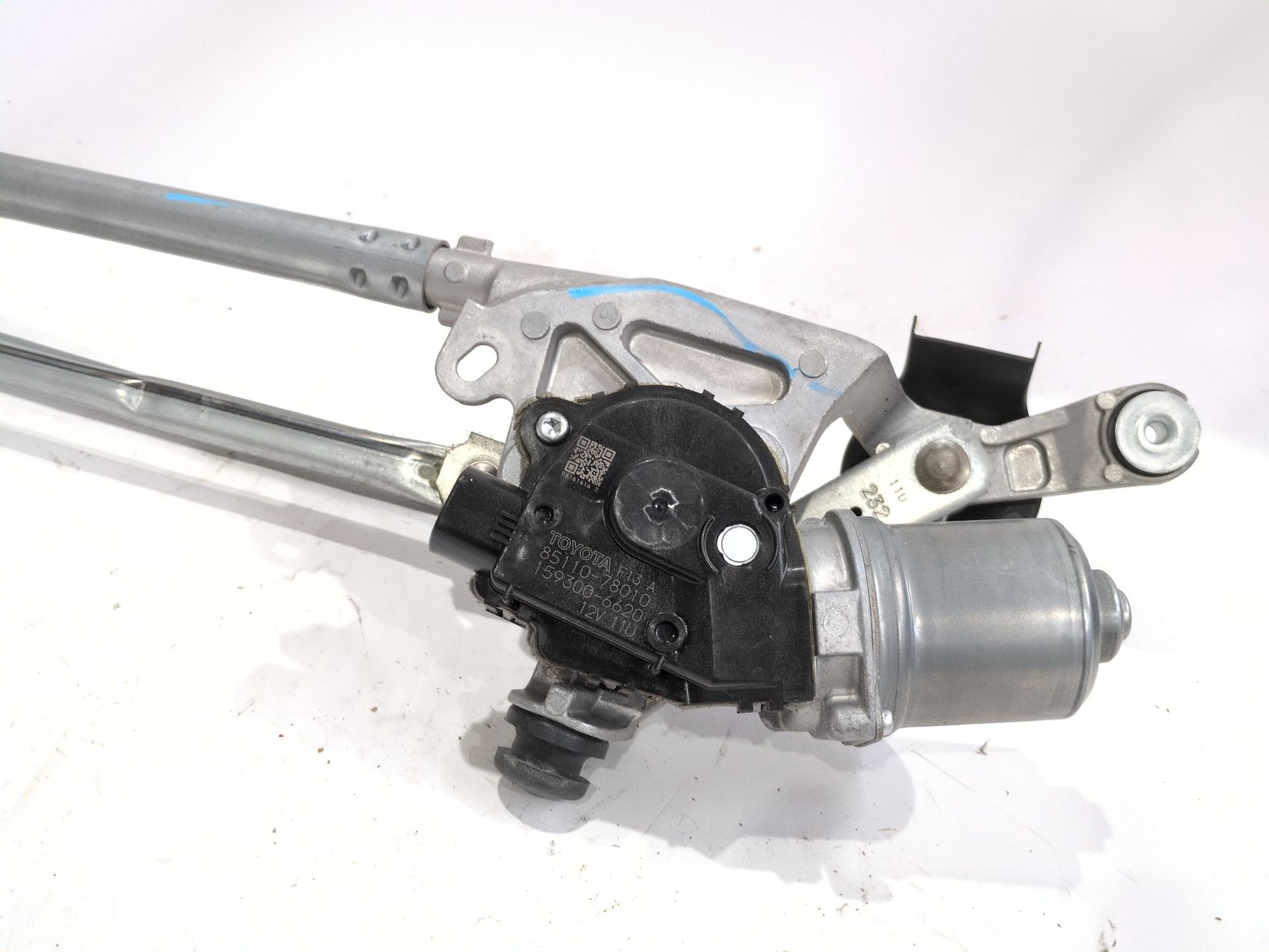 motor_limpia_delantero_8511078010_lexus_nx_z1_300h_awd_ayz15