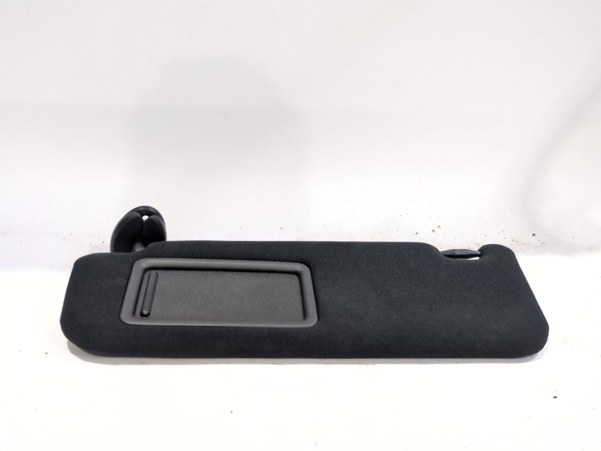 parasol_izquierdo_7432078030a1_lexus_nx_z1_300h_awd_ayz15