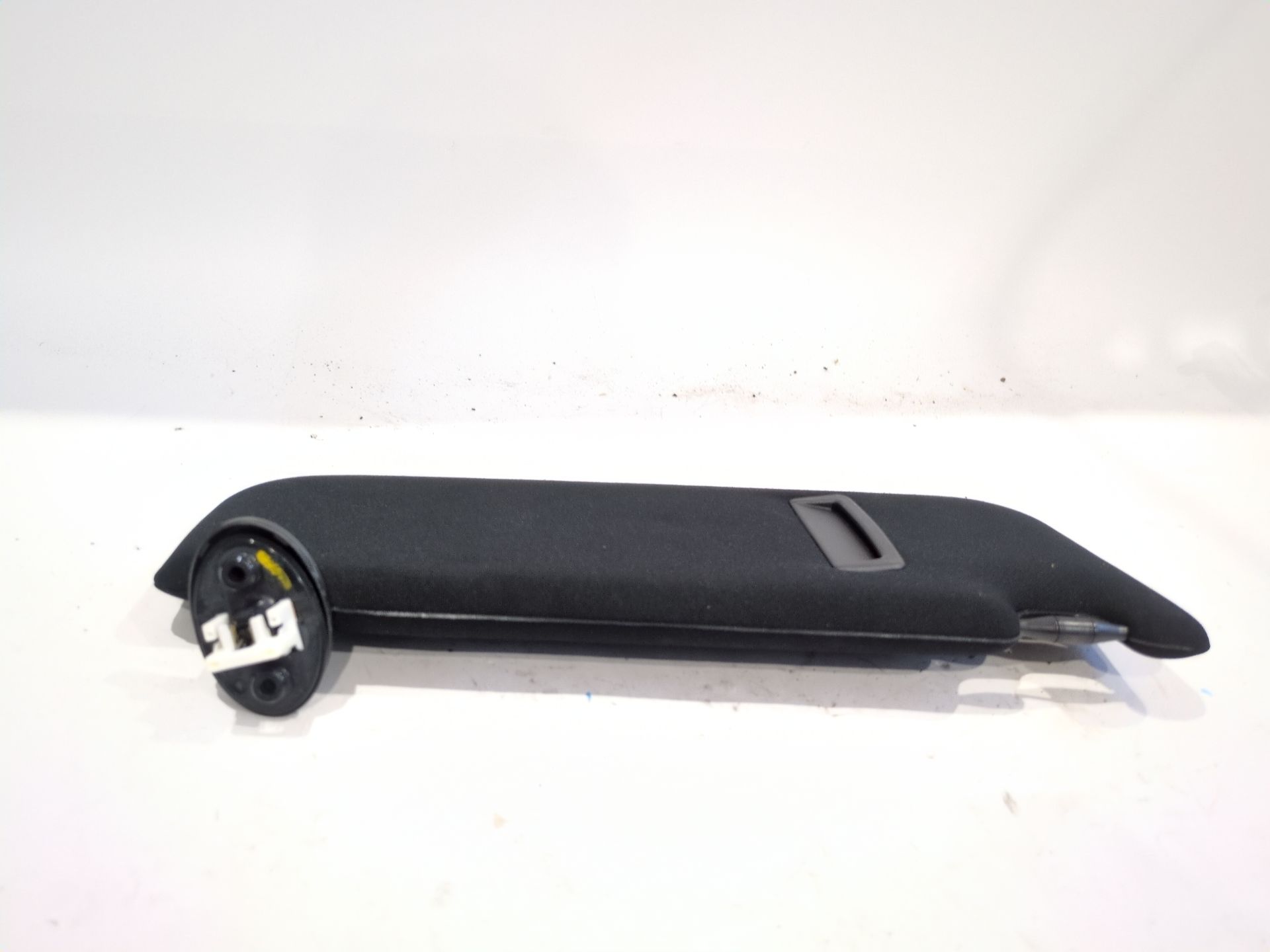 parasol_izquierdo_7432078030a1_lexus_nx_z1_300h_awd_ayz15