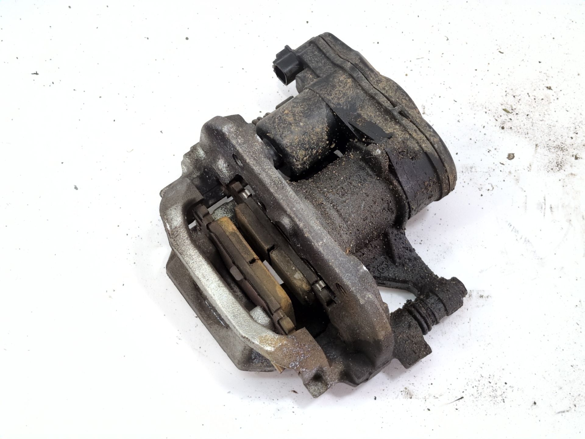 pinza_freno_trasera_derecha_4783078010_lexus_nx_z1_300h_awd_ayz15