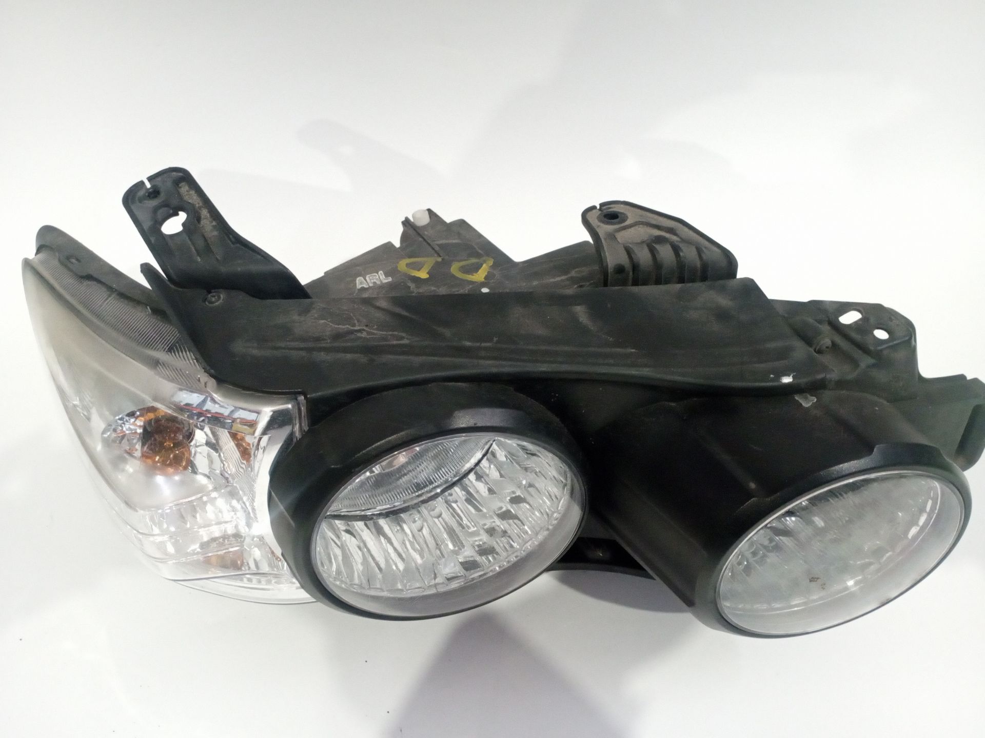 faro_derecho_96831062_chevrolet_aveo_hatchback_t300_1_4