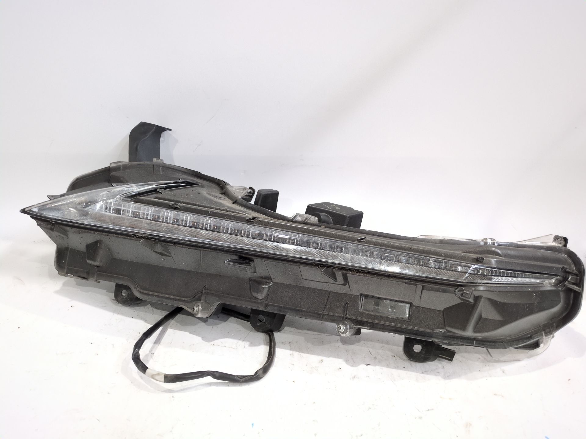 intermitente_delantero_izquierdo_8162078090_lexus_nx_z1_300h_awd_ayz15