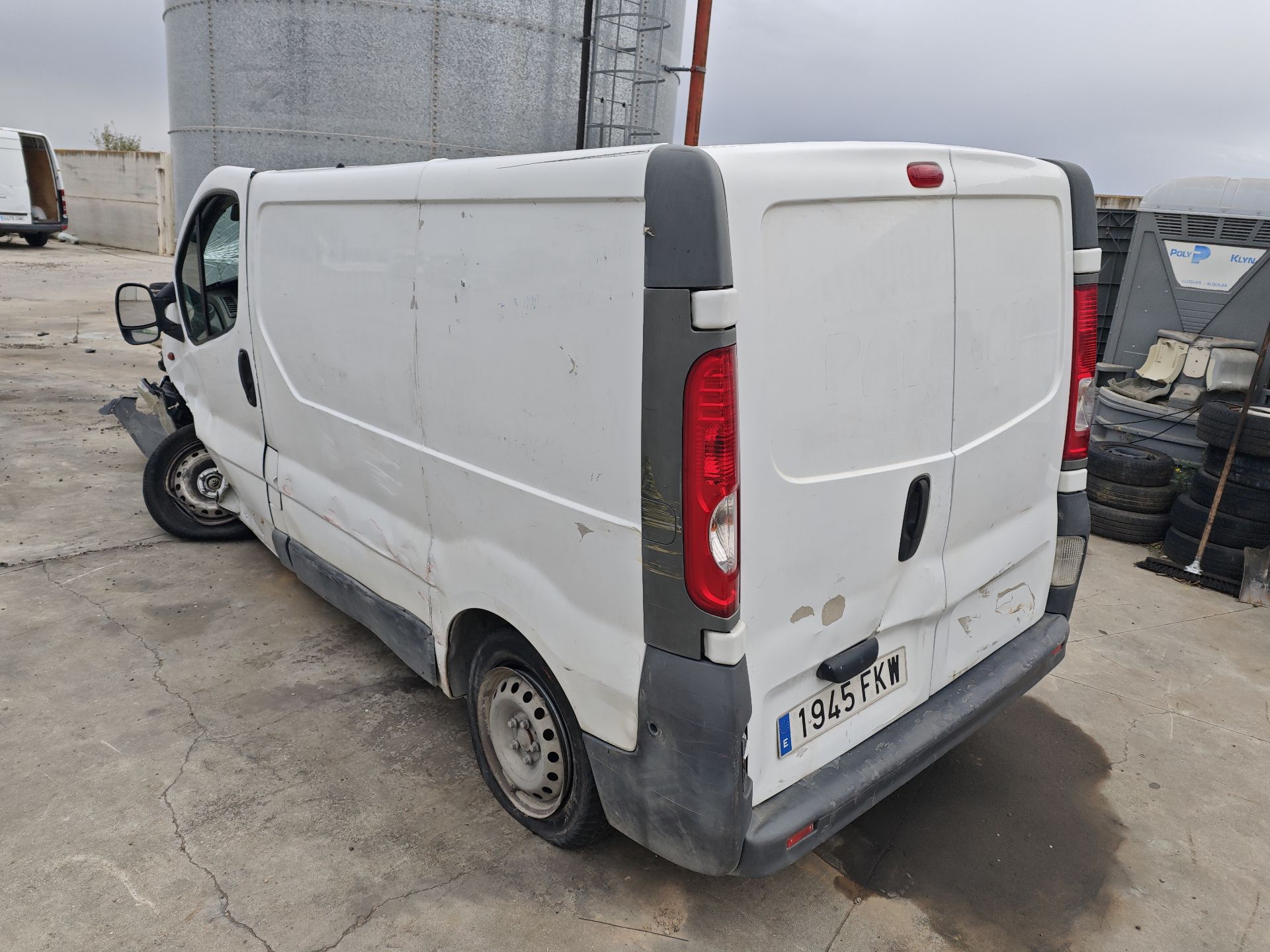 opel_vivaro_a_furgoneta_x83