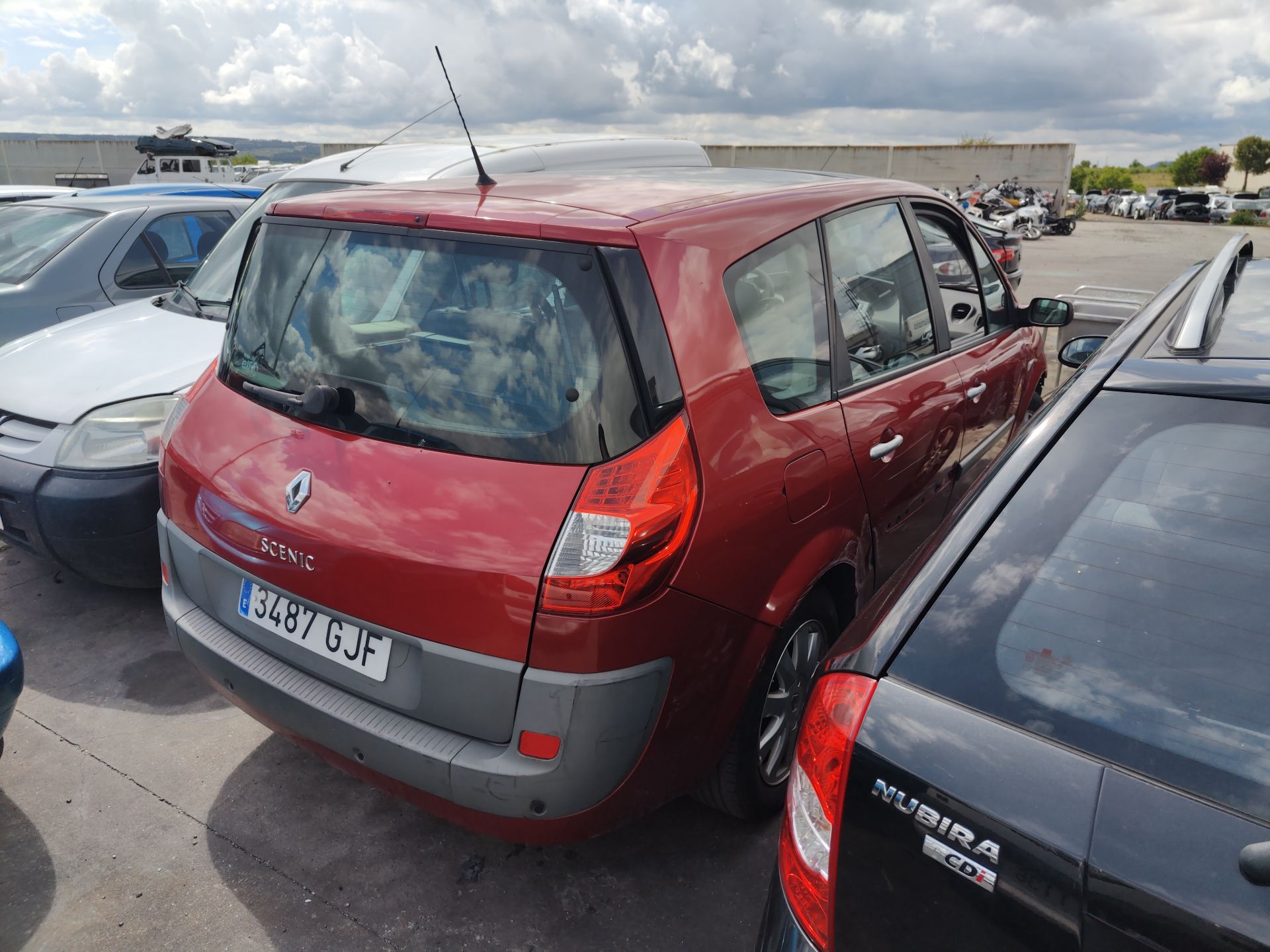 renault_grand_scenic_ii_jm0_1