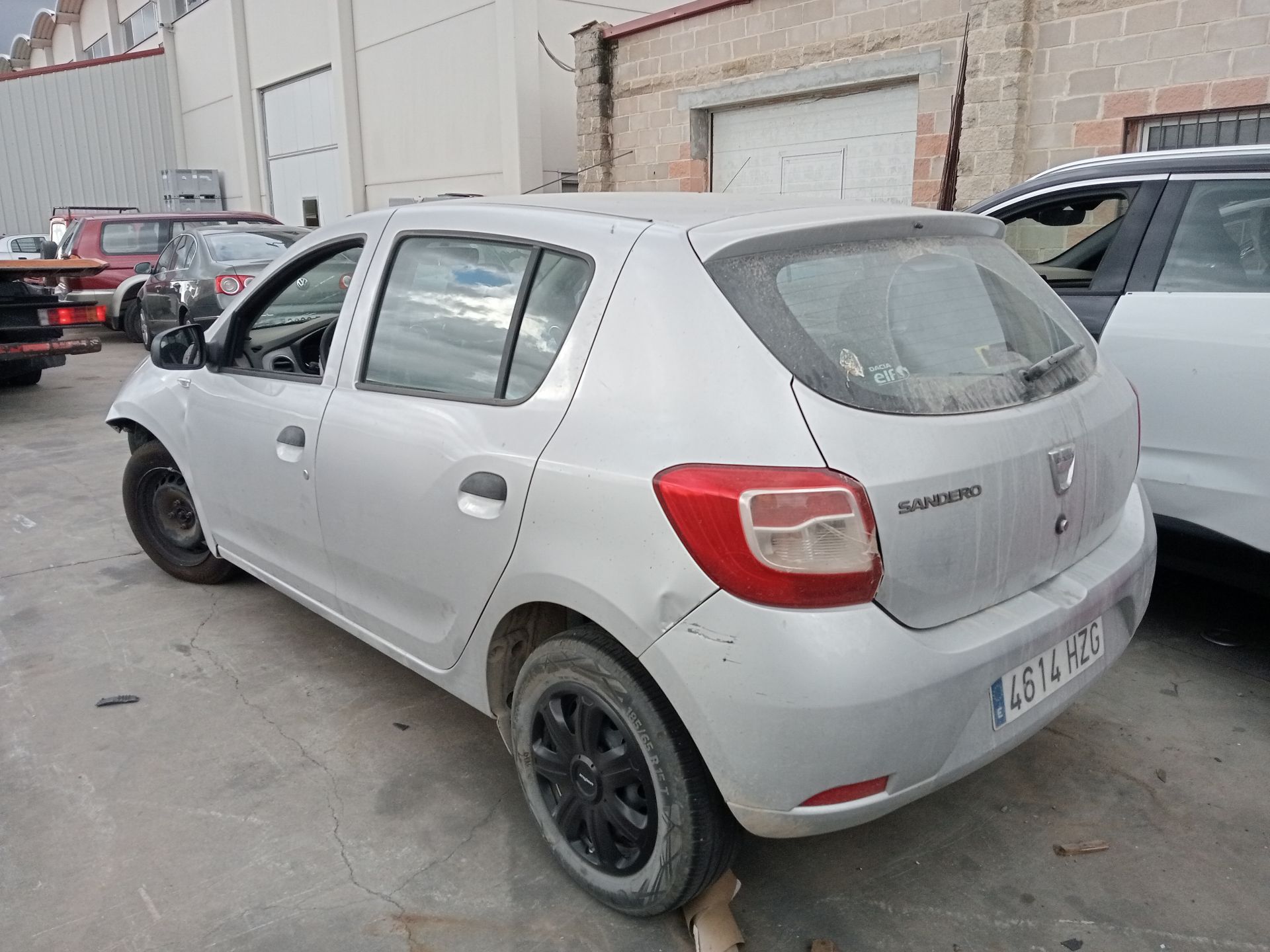 dacia_sandero_ii_b8