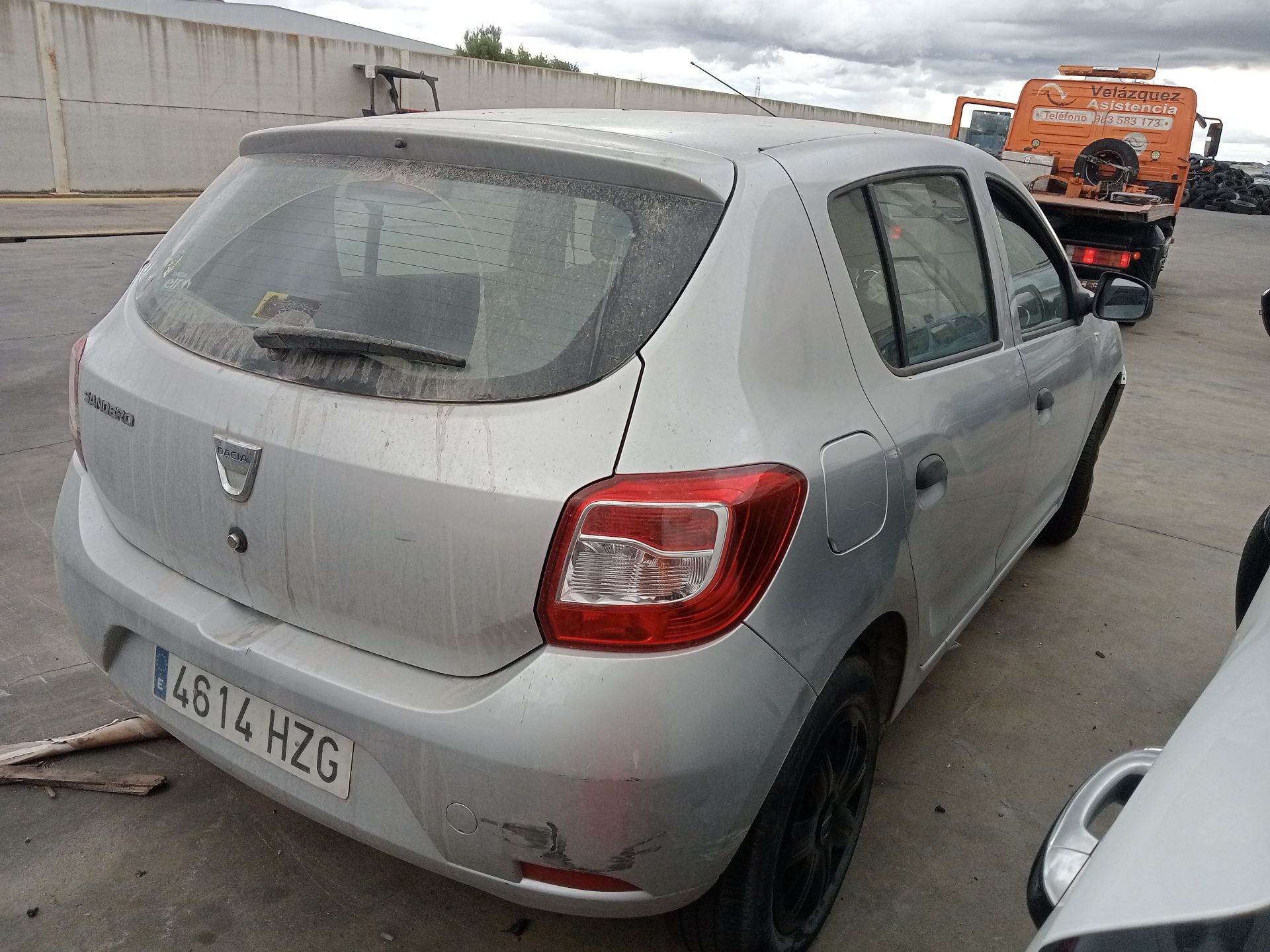 dacia_sandero_ii_b8