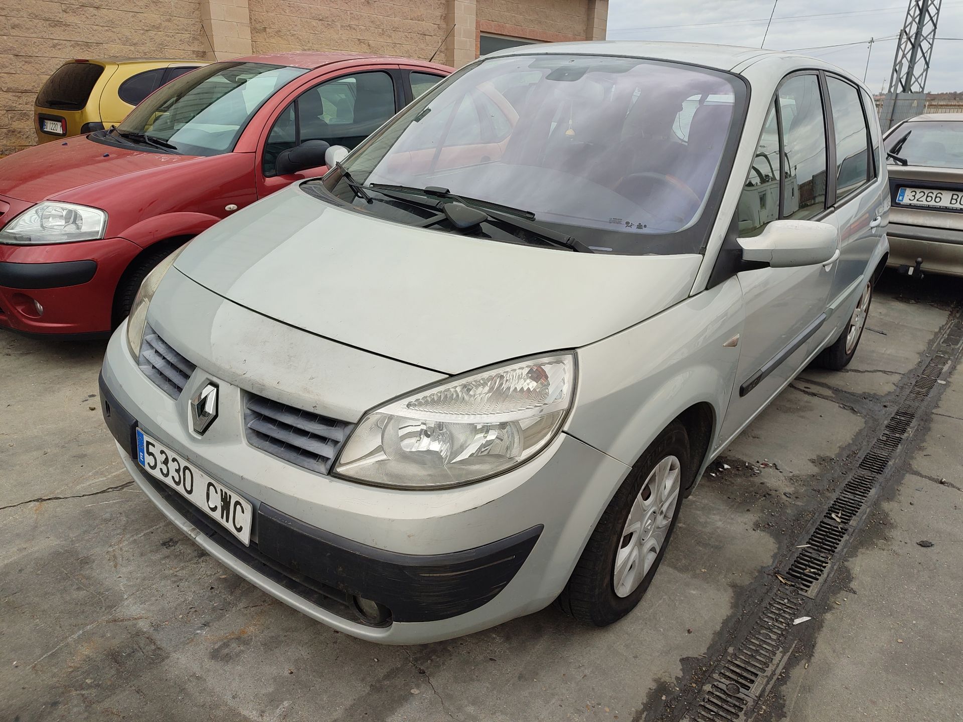 renault_scenic_ii_jm0_1