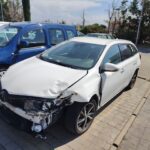 toyota_auris_ranchera_familiar_e18_1_8_hybrid_zwe186