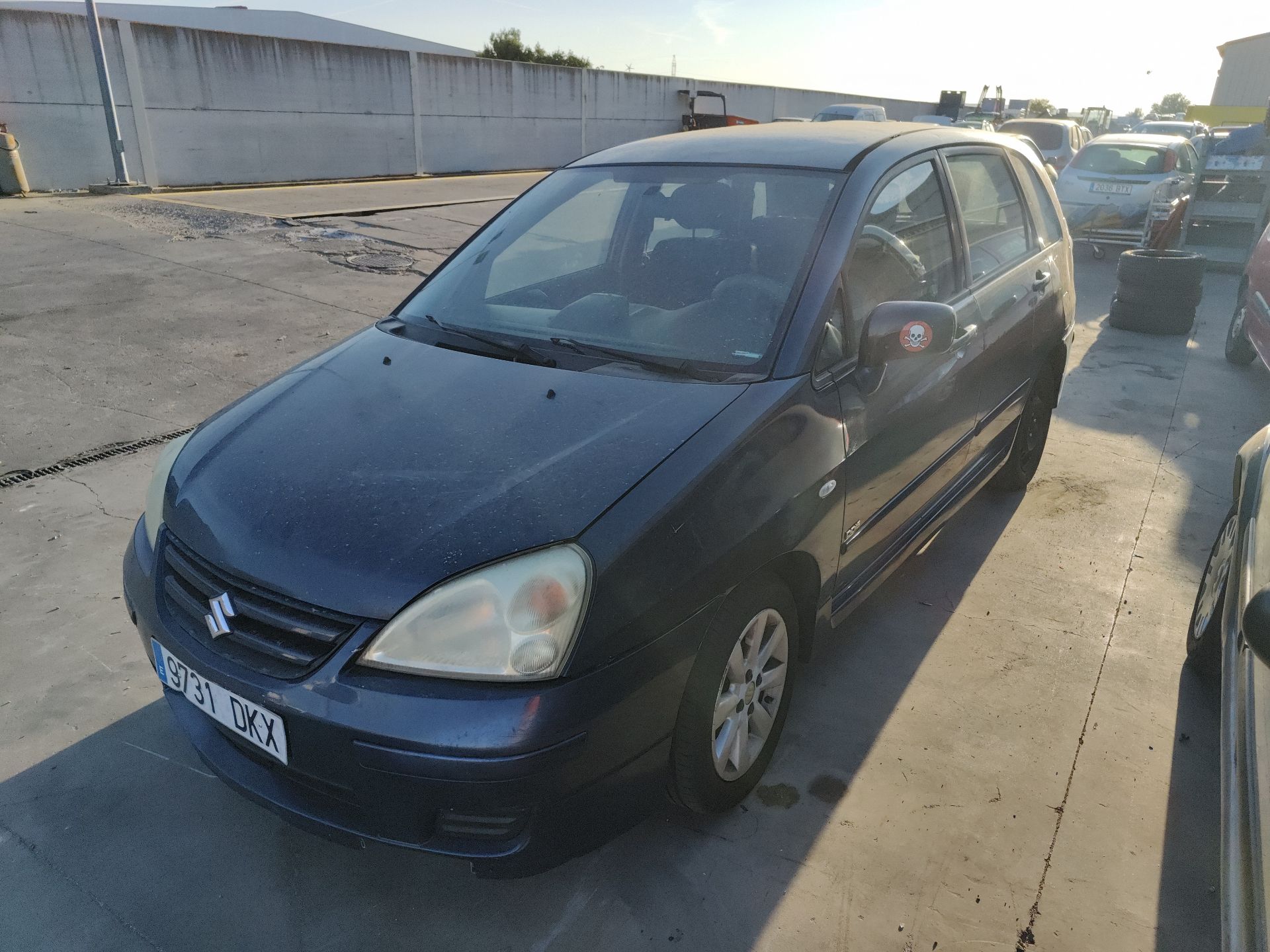 suzuki_liana_fastback_1_4_ddis