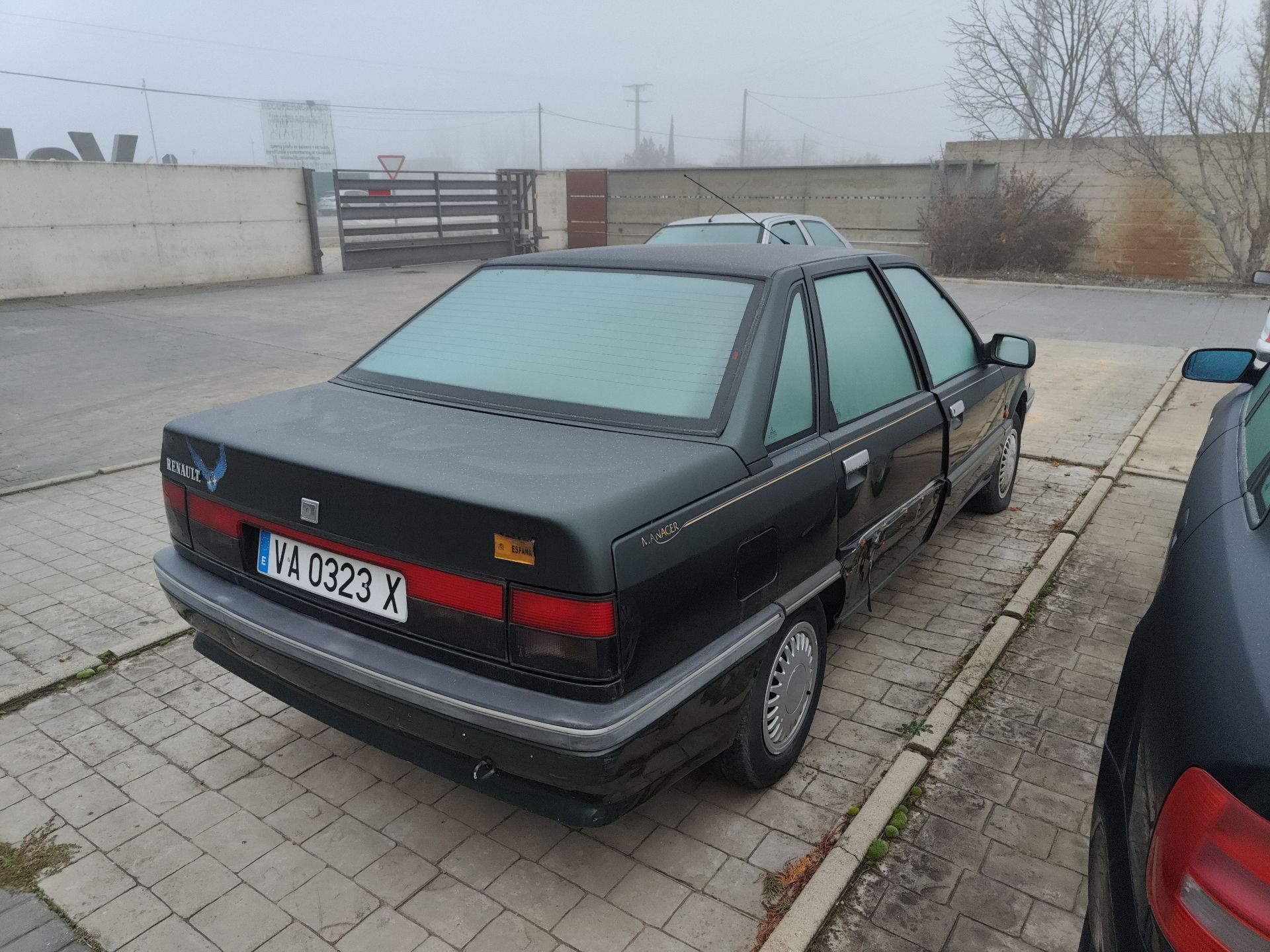 renault_21_sedan_l48