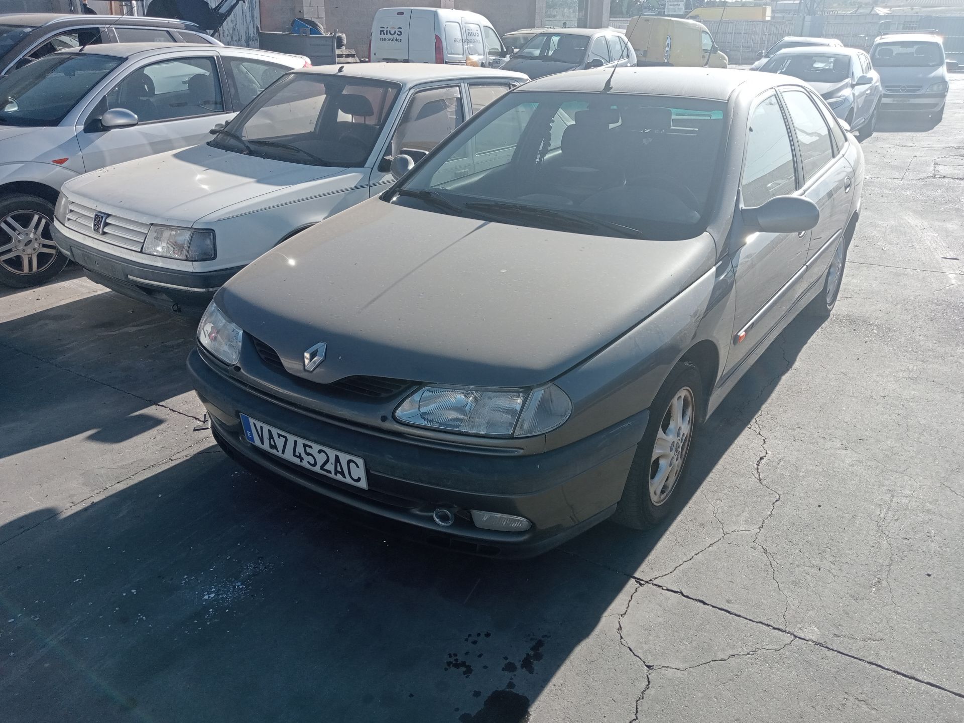 renault_laguna_i_b56_556