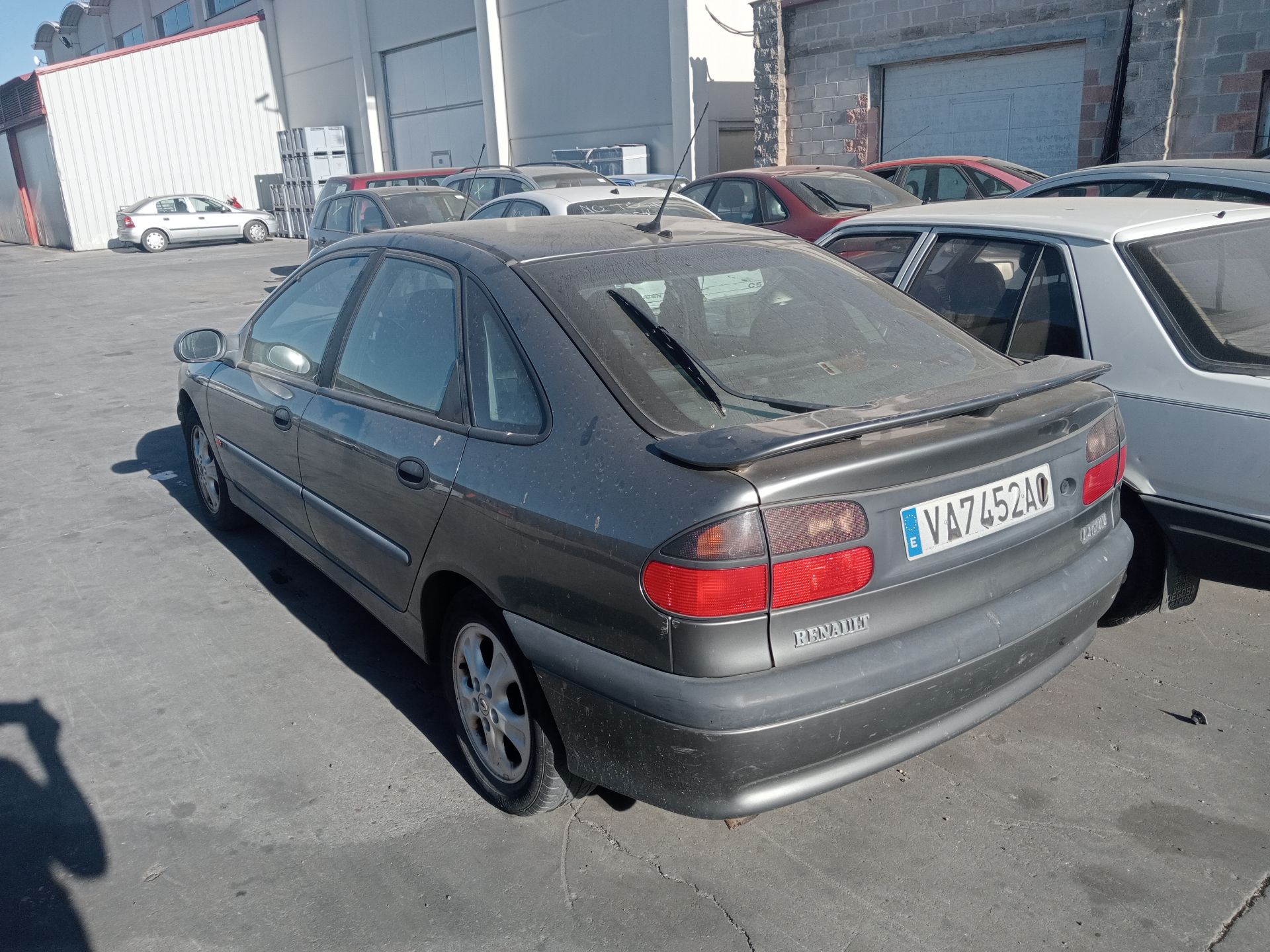 renault_laguna_i_b56_556