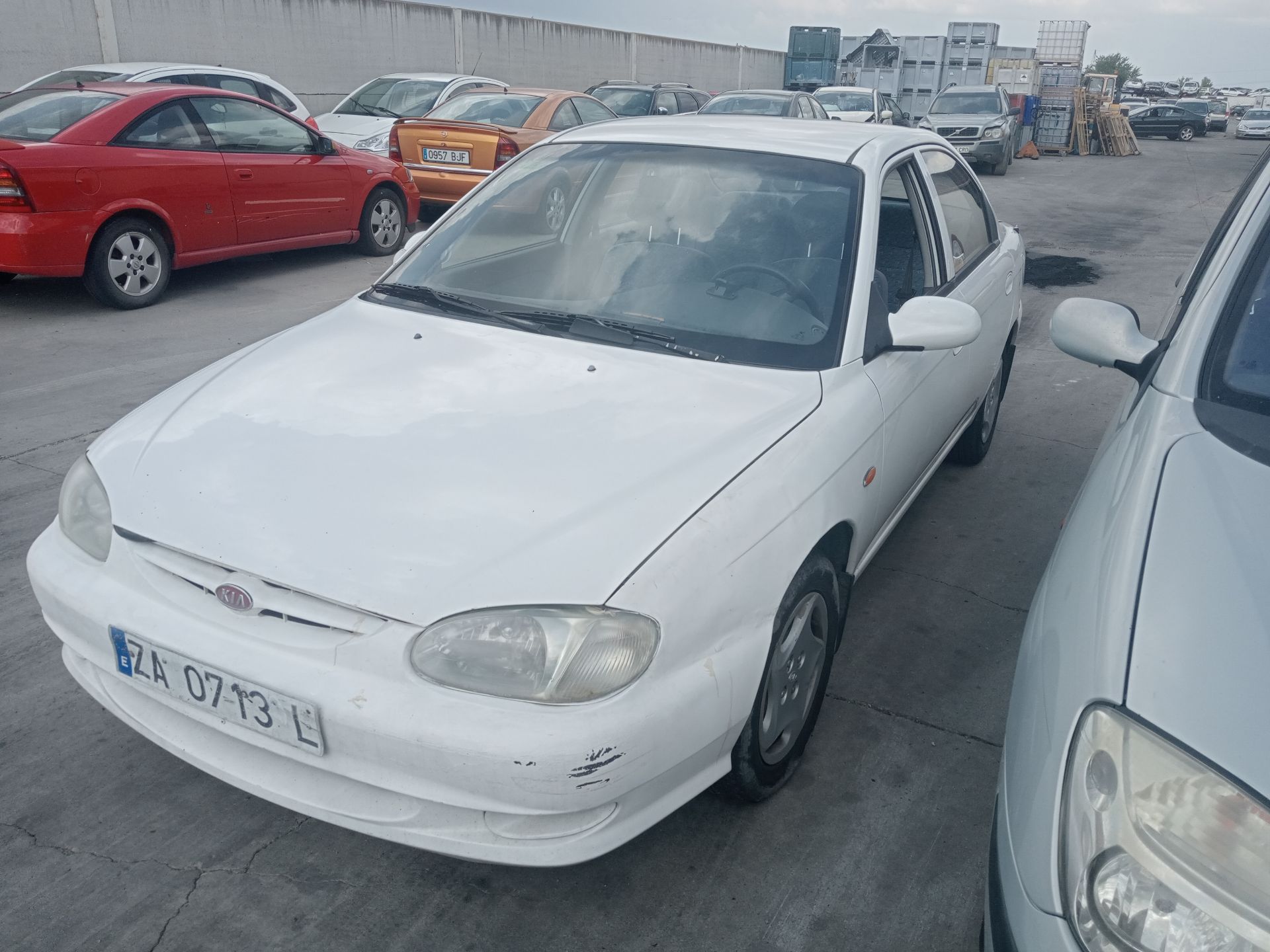 kia_sephia_sedan_fa