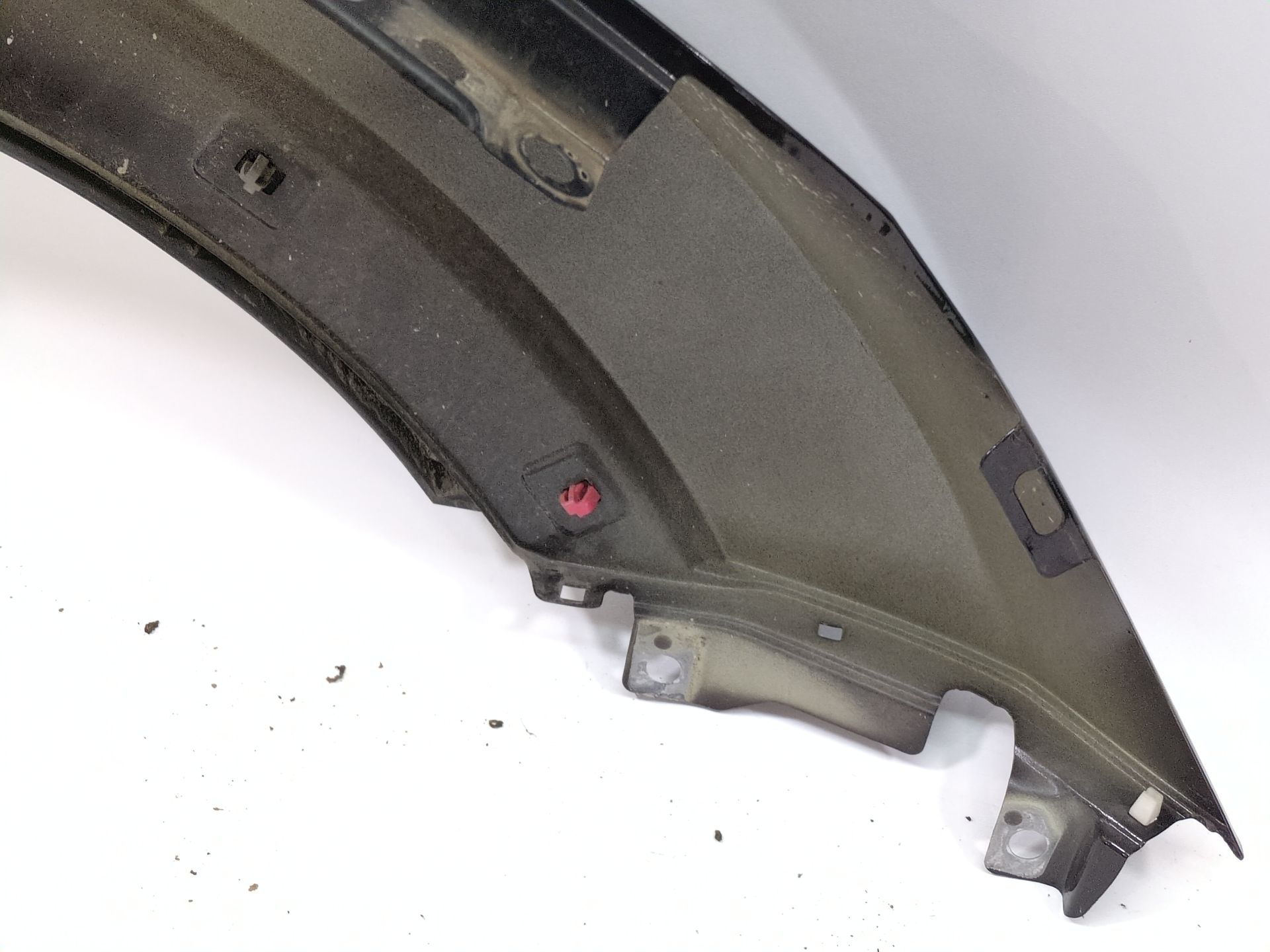 aleta_delantera_izquierda_66311h8451_color_sen_deep_sienna_brown_kia_stonic_yb_1_2_cvvt