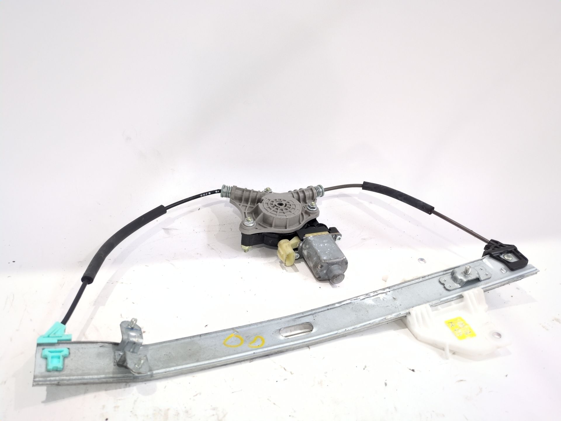 elevalunas_delantero_derecho_82402h8100_kia_stonic_yb_1_2_cvvt