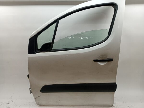 puerta_delantera_izquierda_9002z3_color_de_carroceria_ewp_pintura_blanco_banquise_9002_z3_citr_n_berlingo_multispace_b9_1_6_hdi