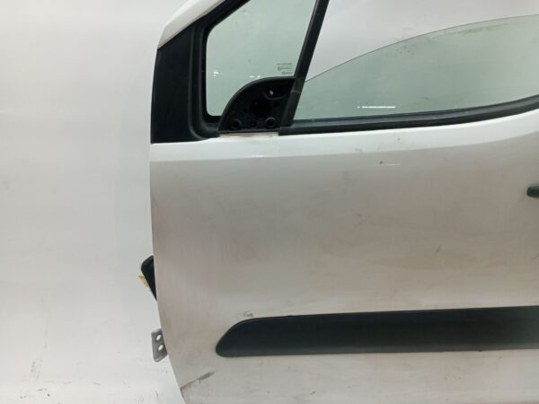 puerta_delantera_izquierda_9002z3_color_de_carroceria_ewp_pintura_blanco_banquise_9002_z3_citr_n_berlingo_multispace_b9_1_6_hdi