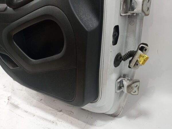 puerta_delantera_izquierda_9002z3_color_de_carroceria_ewp_pintura_blanco_banquise_9002_z3_citr_n_berlingo_multispace_b9_1_6_hdi