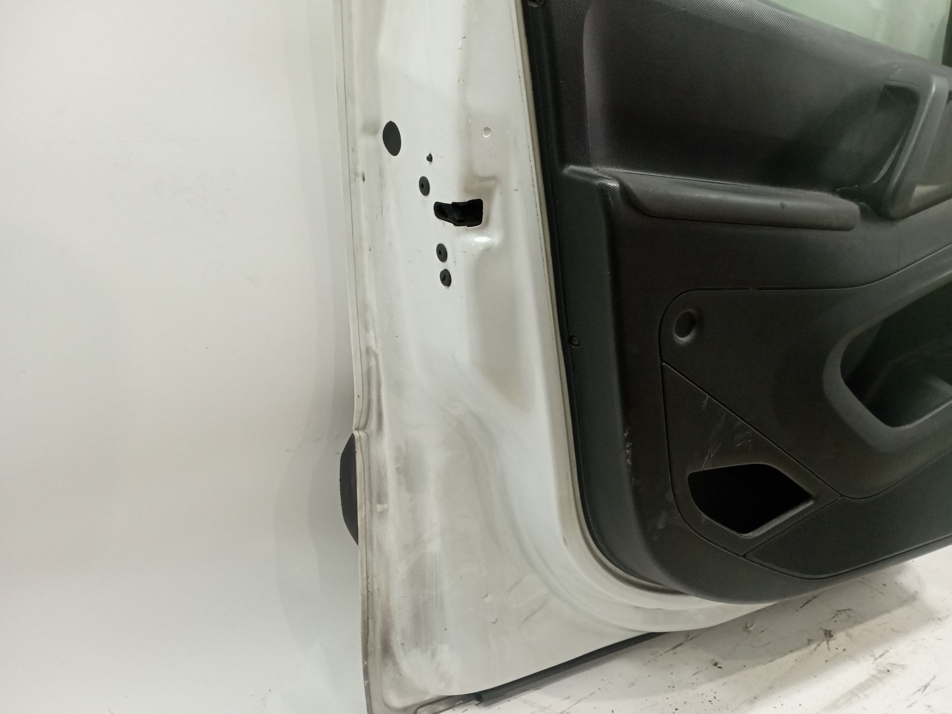 puerta_delantera_izquierda_9002z3_color_de_carroceria_ewp_pintura_blanco_banquise_9002_z3_citr_n_berlingo_multispace_b9_1_6_hdi