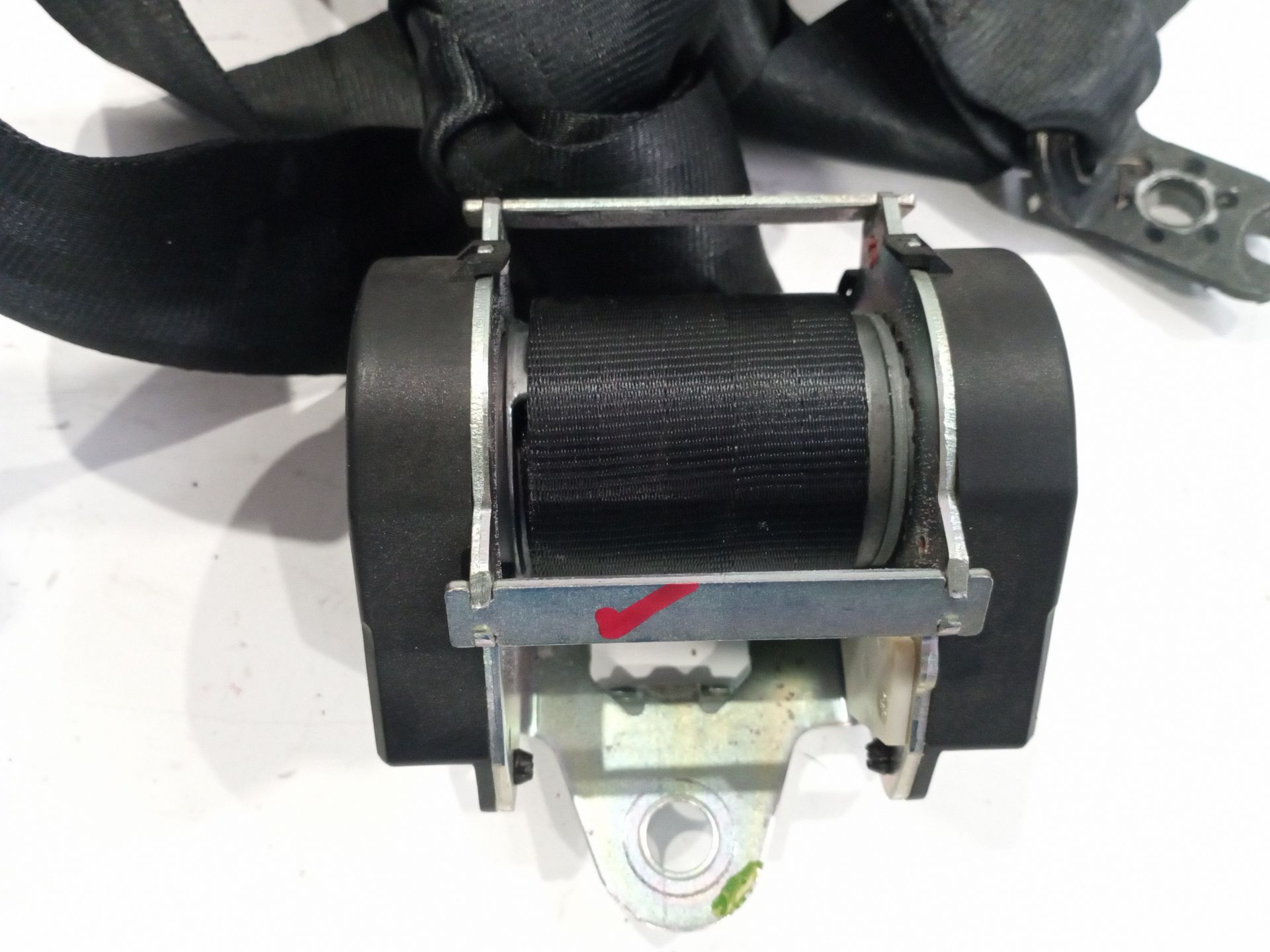 cinturon_seguridad_trasero_izquierdo_5g9857805_621531300_000090h_5g9_857_805_volkswagen_golf_vii_variant_ba5_bv5_2_0_tdi