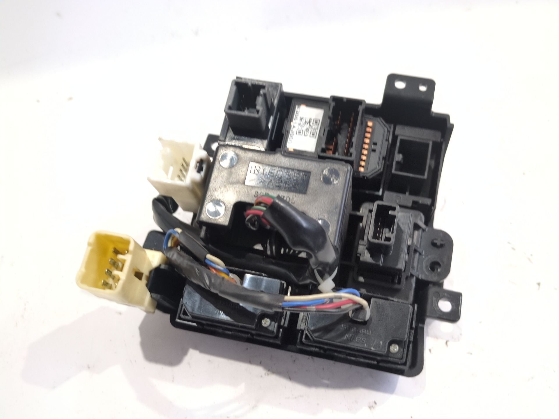 boton_freno_mano_83061aj000_subaru_legacy_v_bm_2_0_d_awd_bmd