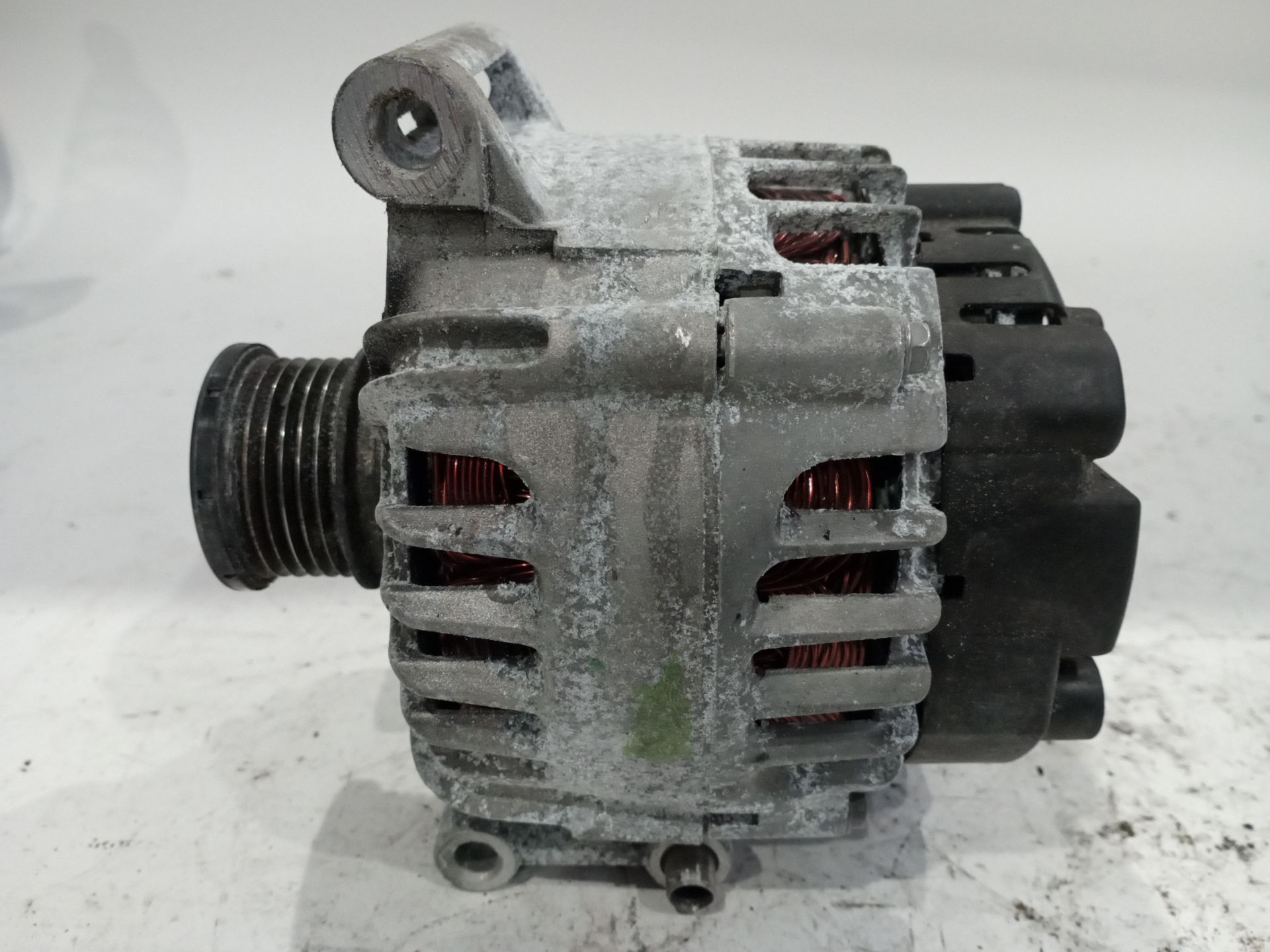 alternador_v75857518001_peugeot_c4_cactusberlingoc3_peugeot_2008308_partner5008208