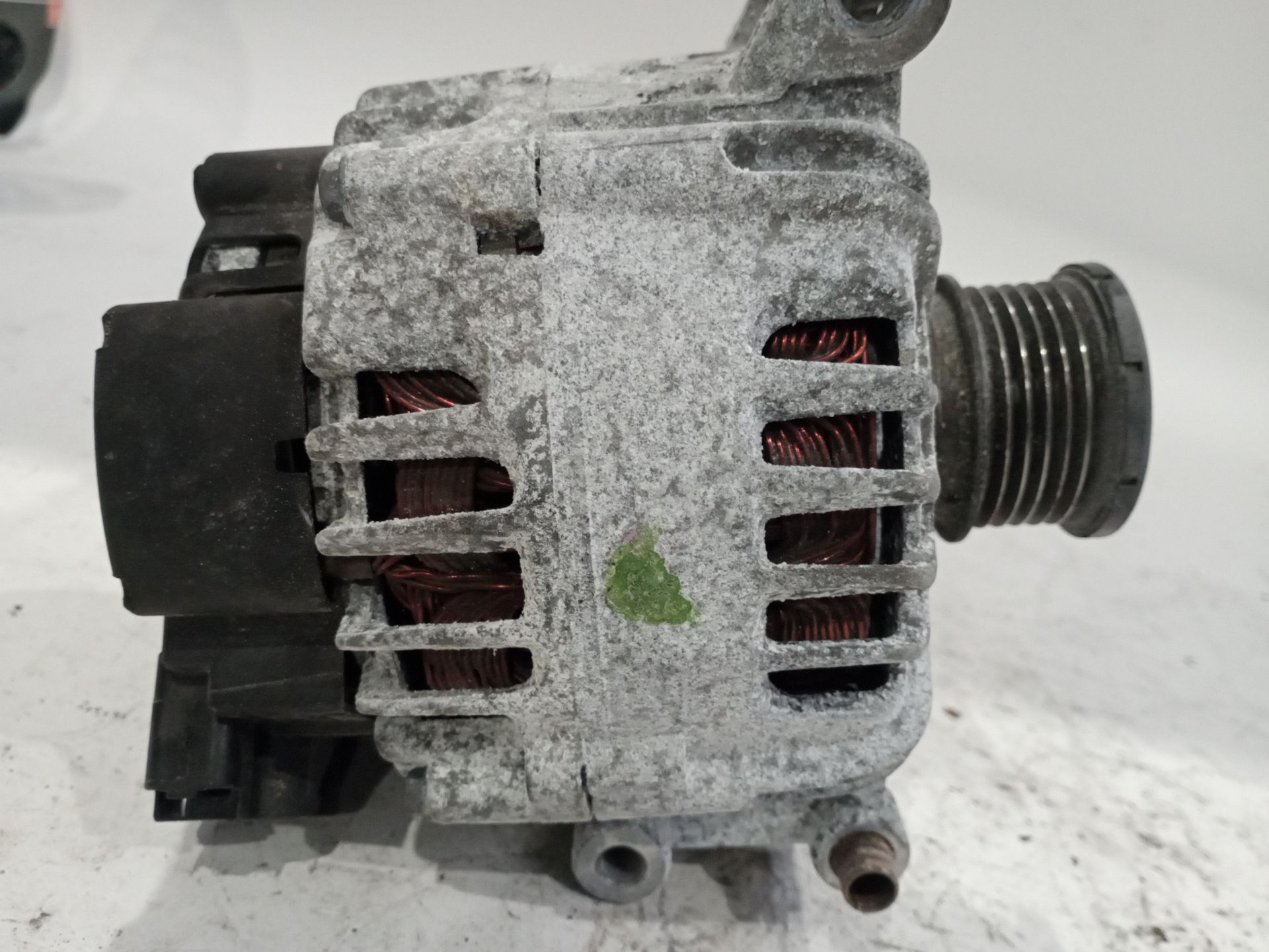 alternador_v75857518001_peugeot_c4_cactusberlingoc3_peugeot_2008308_partner5008208