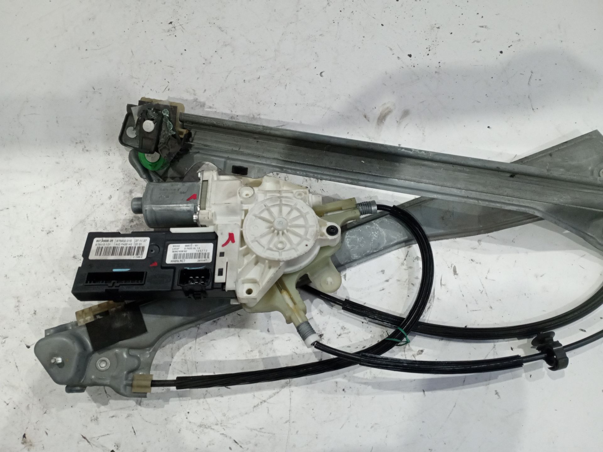 elevalunas_delantero_derecho_807300002r_renault_laguna_iii