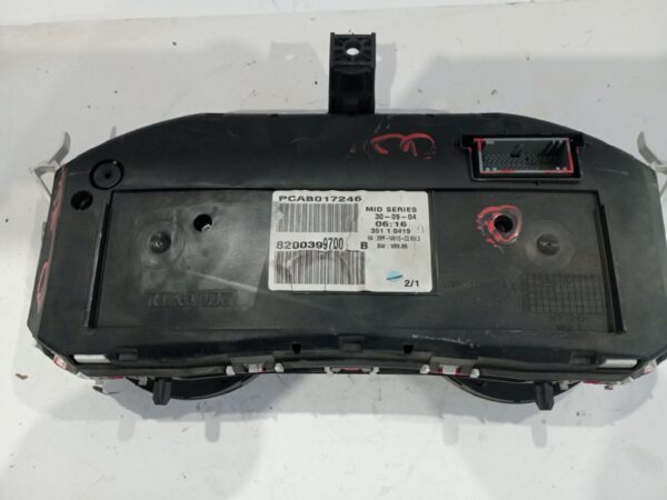 cuadro_instrumentos_8200399700_pcab017246_8200399700b_renault_megane_ii_bm0_1_cm0_1_1_6_16v_fase_1