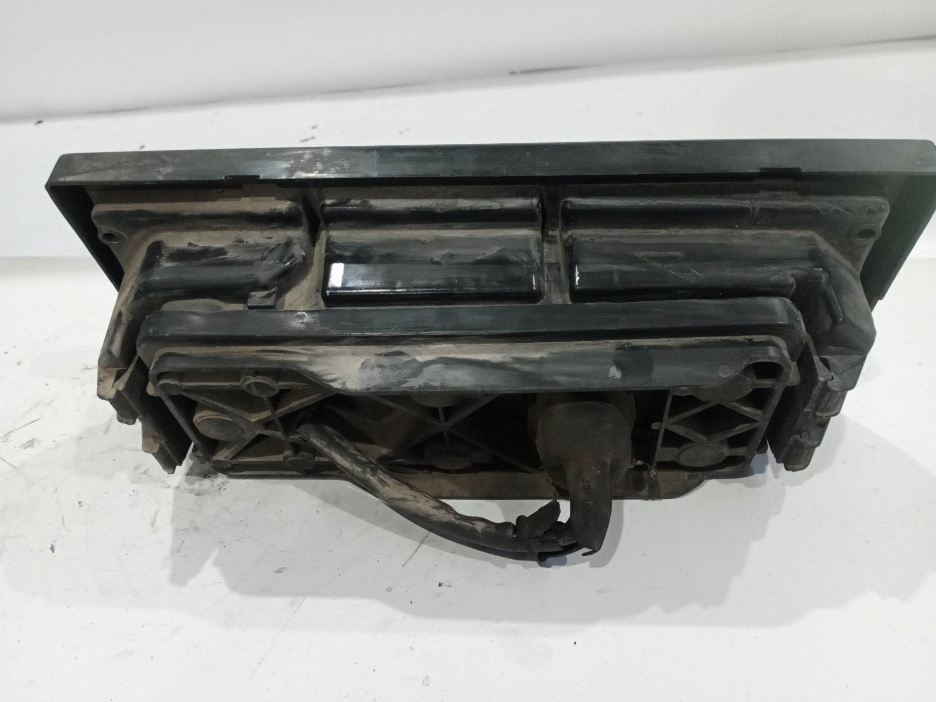 piloto_trasero_izquierdo_exterior_53300r23_volkswagen_caravelle_t2_t3