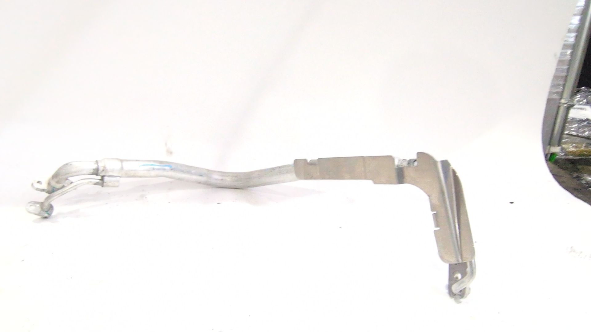 tubo_a_a_5wb816738f_5wb_816_738_f_audi_a3_limousine_8ys_8ym_35_tfsi