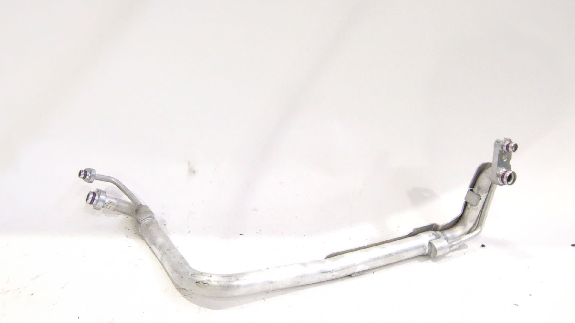 tubo_a_a_5wb816738f_5wb_816_738_f_audi_a3_limousine_8ys_8ym_35_tfsi