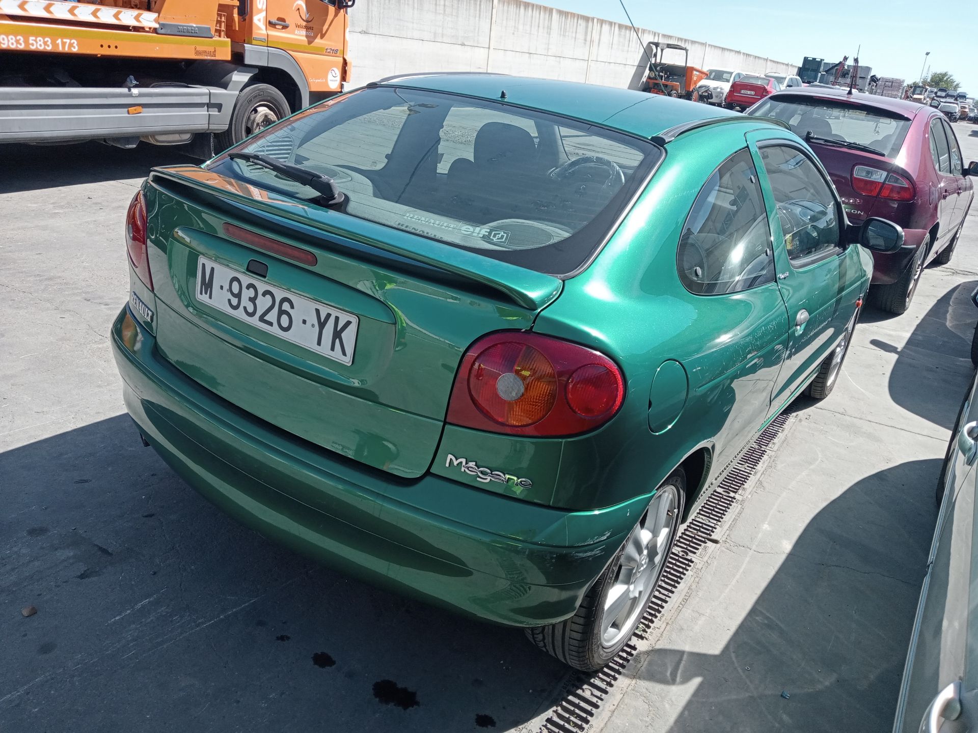 renault_megane_i_coach_da0_1