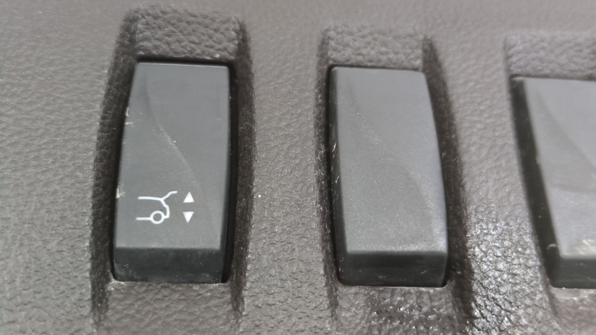 boton_maletero_2516321132r_renault_espace_v_jr_1_6_dci_160