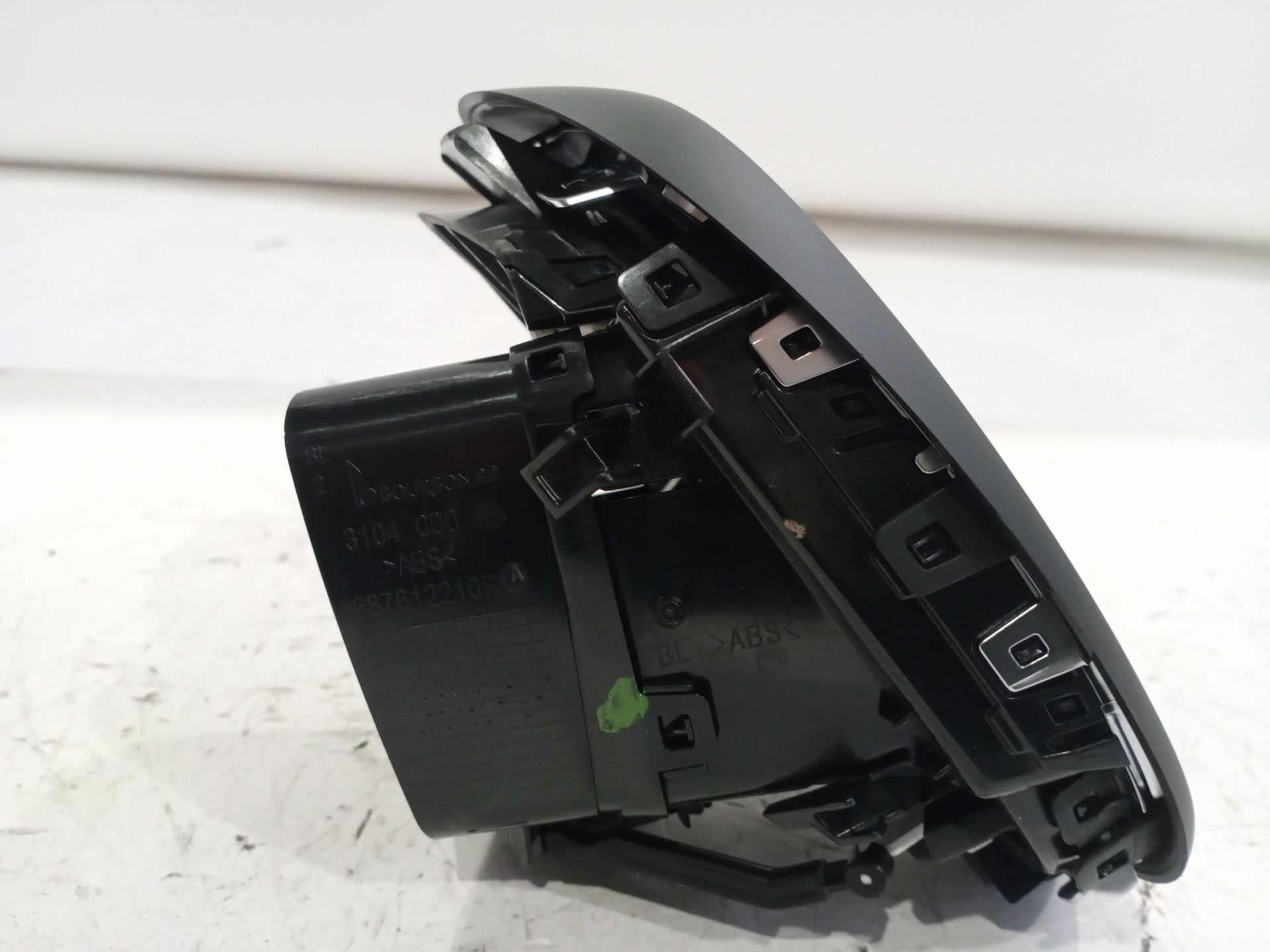 aireador_687612210r_renault_scenic_iv_j9_1_5_dci_110