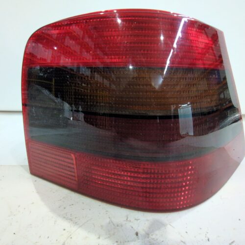 PILOTO TRASERO DERECHO EXTERIOR VOLKSWAGEN GOLF IV (1J1) 1.8 4MOTION