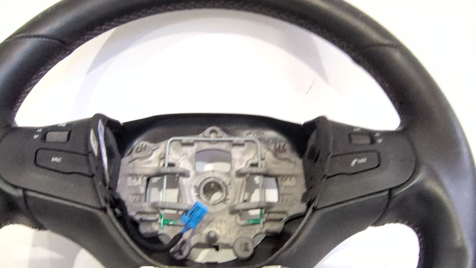 volante_98084115zd_peugeot_208_i_ca_cc_1_2_vti_82