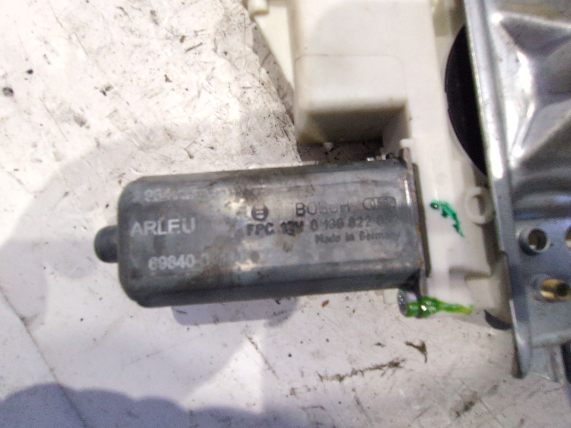 elevalunas_trasero_izquierdo_0130822032_994027_992046100_toyota_avensis_ranchera_familiar_t27_2_2_d_4d_adt271