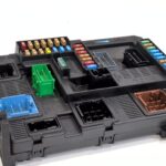 caja_reles_fusibles_9819850080_bsin0300_981985008000_peugeot_208_i_ca_cc_1_2_vti_82