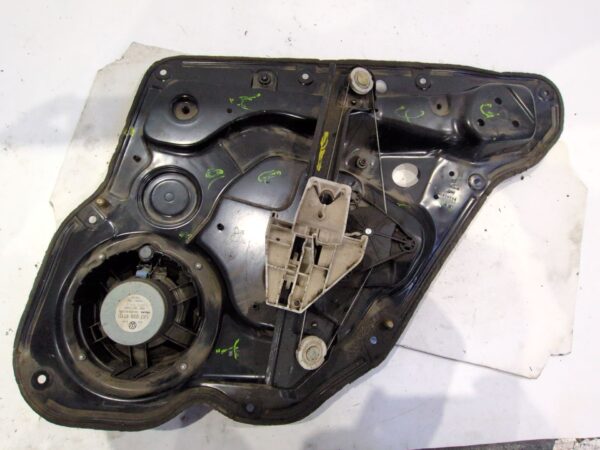 elevalunas_trasero_izquierdo_1j4959811c_seat_leon_fr