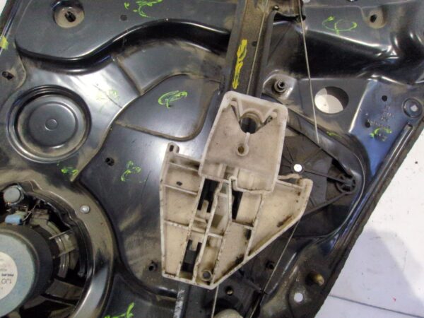elevalunas_trasero_izquierdo_1j4959811c_seat_leon_fr
