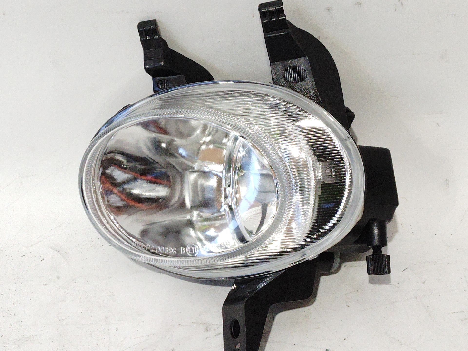 faro_antiniebla_derecho_9635076180_peugeot_c15xsaraberlingo_peugeot_607_206